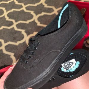 All black vans with comfy cush inserts